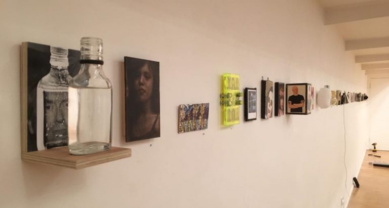 Personal Relations, Ritratto della Contemporaneità