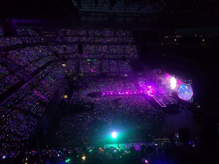 Anteprime assolute e duetti inattesi: i Coldplay tornano in Italia in grande stile
