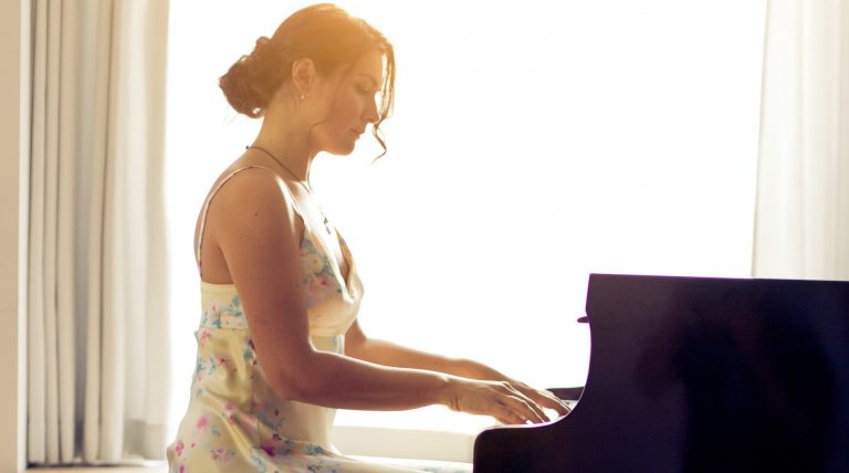 Antonjia Pacek racconta il suo incanto pianistico nel primo tour italiano