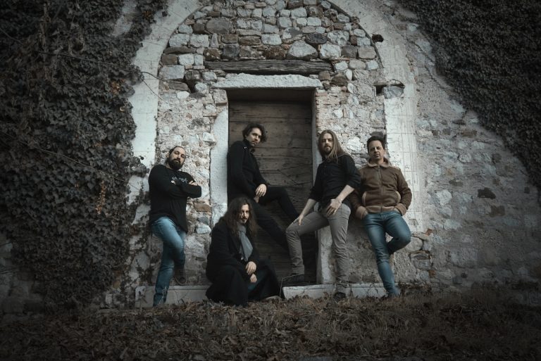 Sunrise: tra idillio e pazzia, così esordiscono gli Hadeon