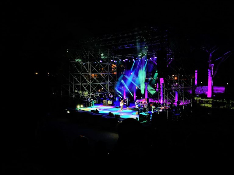 Il guerriero Jeff Beck conquista il Teatro Romano di Ostia Antica