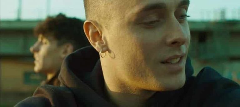 La terra dell'abbastanza