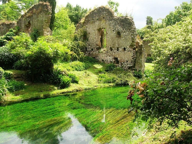 giardino di Ninfa visita virtuale