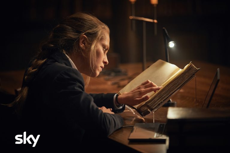 A Discovery of Witches: la magia passa dal libro alla serie tv