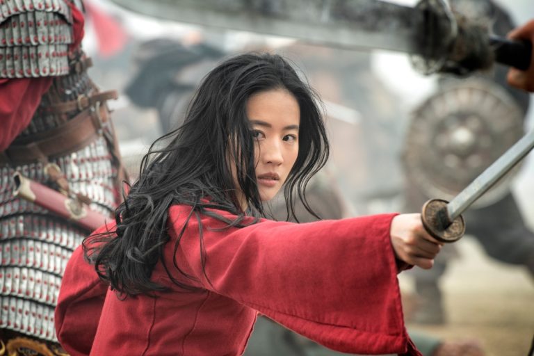 mulan-film-2020-recensione