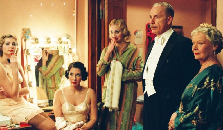 Lady Henderson presenta recensione film