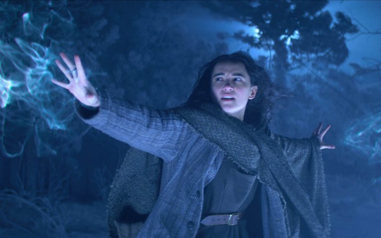 “Tenebre e ossa”: il trionfo dell’eroina fantasy