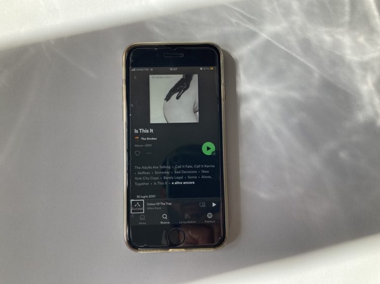 Is this it album the Strokes brani recensione