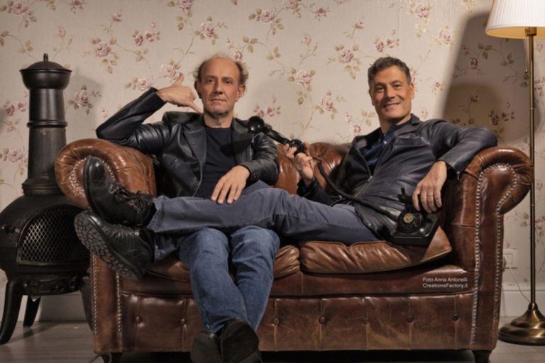 Ale e Franz a Roma con “Comincium”: basta una panchina per sorridere