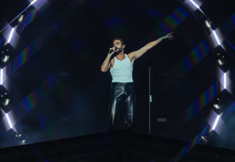 marco mengoni concerto roma olimpico 2022
