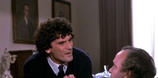 Massimo Troisi in Ricomincio da Tre