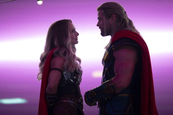 Thor-love-and-thunder-recensione